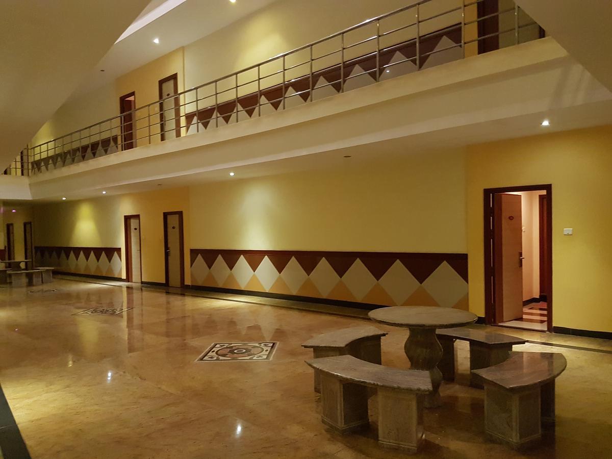 Hotel Subhalakshmi Palace Karaikudi Dış mekan fotoğraf