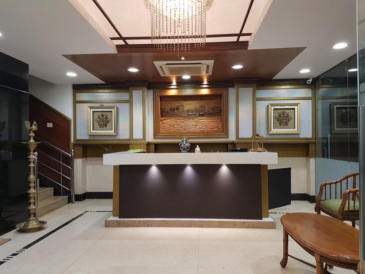 Hotel Subhalakshmi Palace Karaikudi Dış mekan fotoğraf