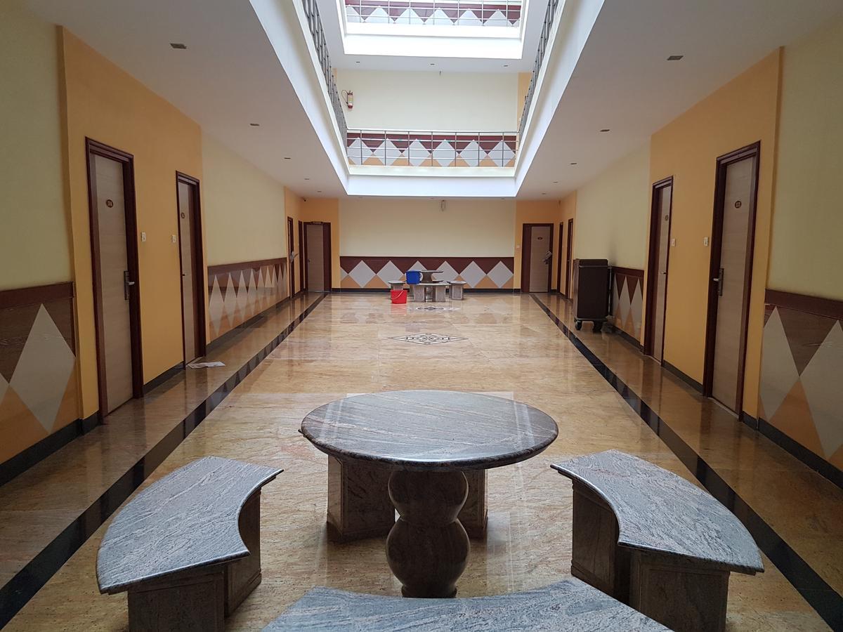 Hotel Subhalakshmi Palace Karaikudi Dış mekan fotoğraf