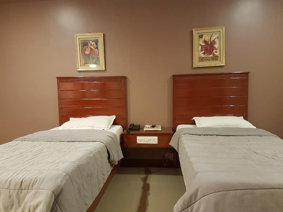 Hotel Subhalakshmi Palace Karaikudi Dış mekan fotoğraf