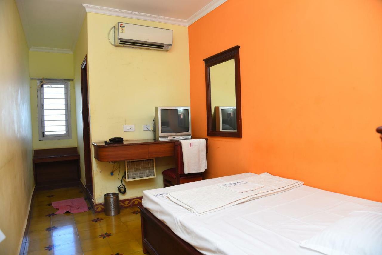 Hotel Subhalakshmi Palace Karaikudi Dış mekan fotoğraf