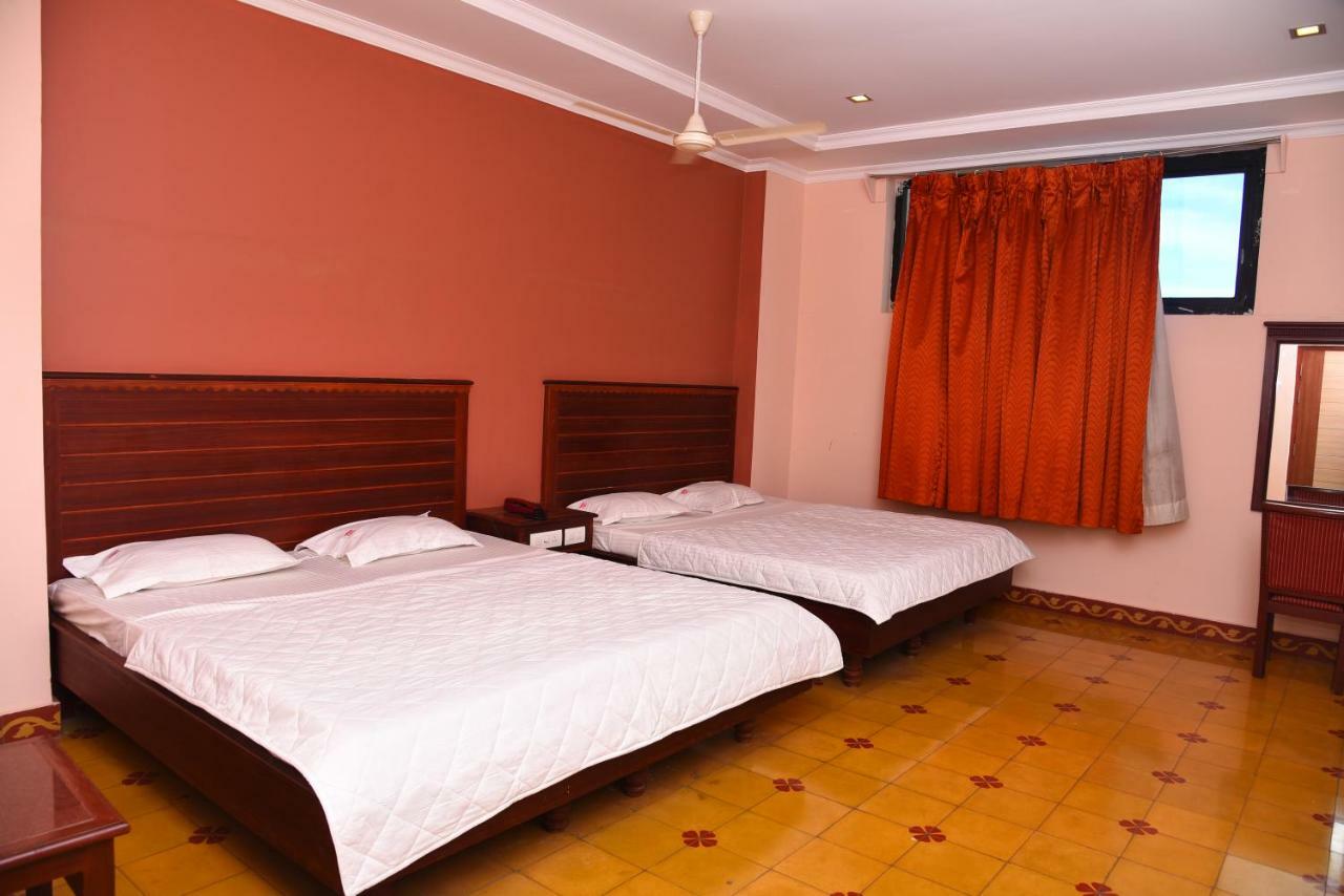 Hotel Subhalakshmi Palace Karaikudi Dış mekan fotoğraf