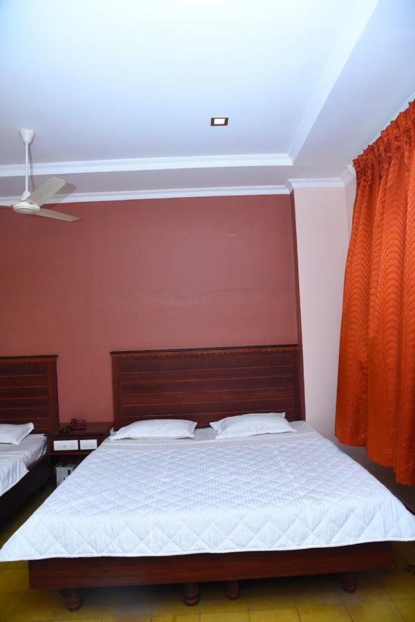 Hotel Subhalakshmi Palace Karaikudi Dış mekan fotoğraf
