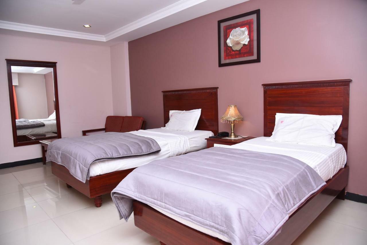Hotel Subhalakshmi Palace Karaikudi Dış mekan fotoğraf