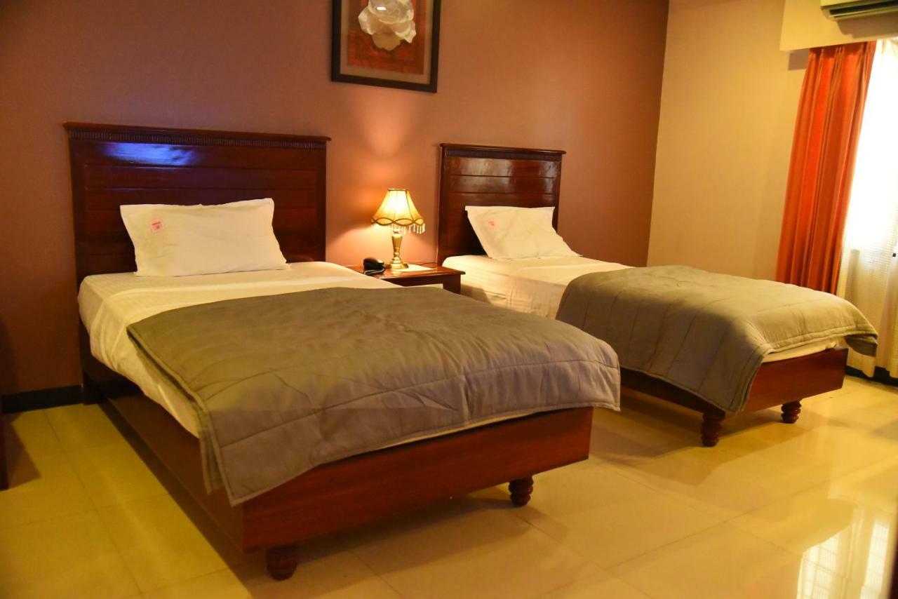 Hotel Subhalakshmi Palace Karaikudi Dış mekan fotoğraf