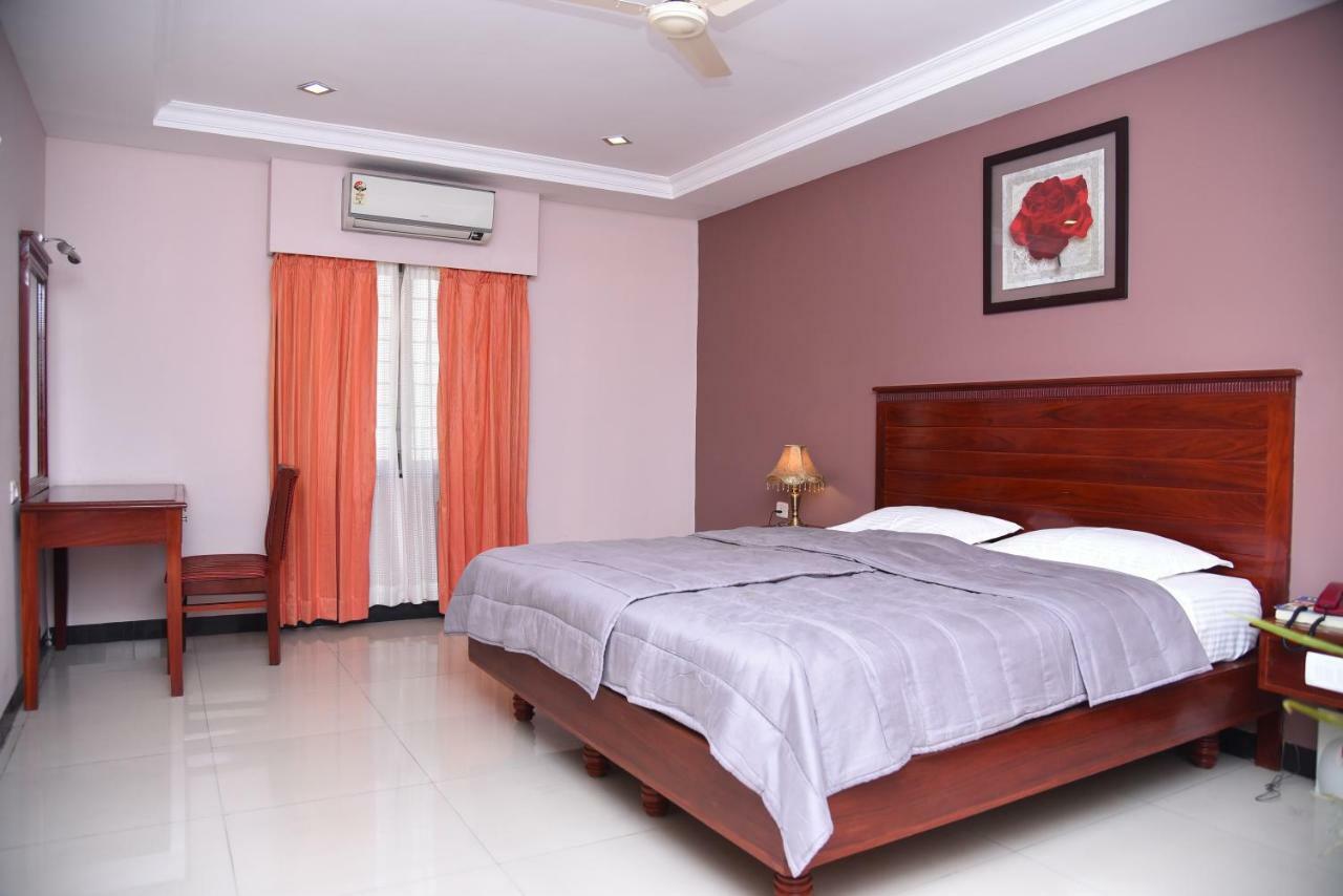Hotel Subhalakshmi Palace Karaikudi Dış mekan fotoğraf