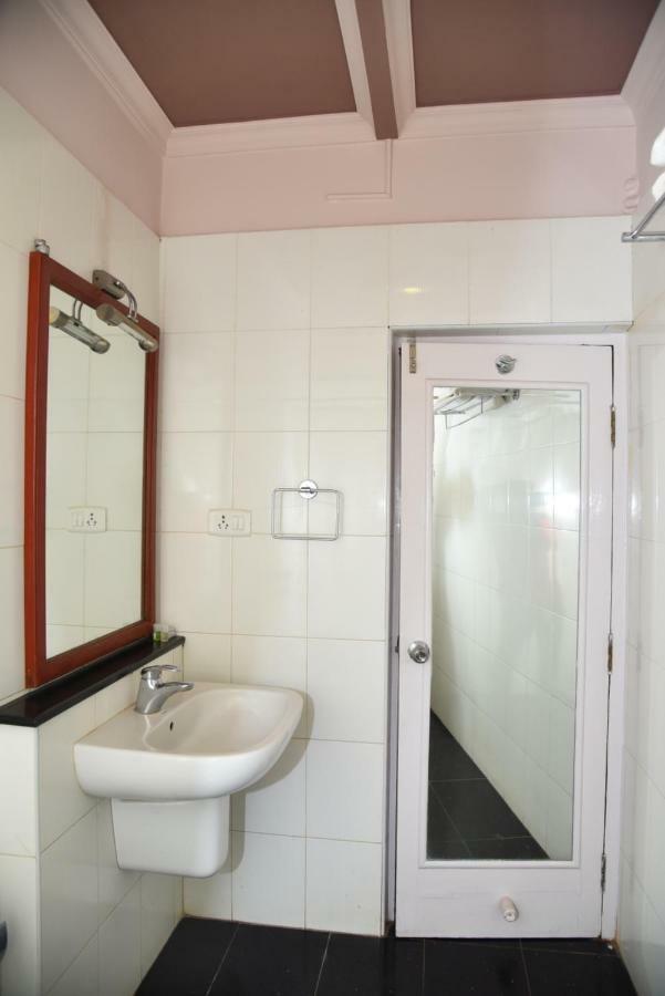 Hotel Subhalakshmi Palace Karaikudi Dış mekan fotoğraf