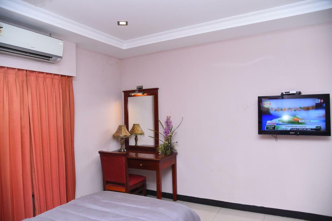 Hotel Subhalakshmi Palace Karaikudi Dış mekan fotoğraf