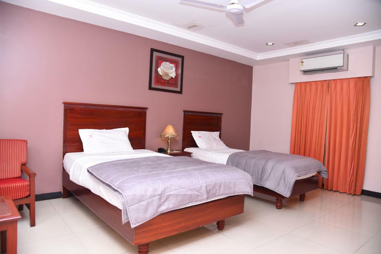 Hotel Subhalakshmi Palace Karaikudi Dış mekan fotoğraf