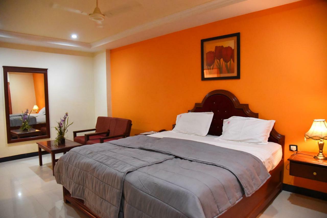 Hotel Subhalakshmi Palace Karaikudi Dış mekan fotoğraf