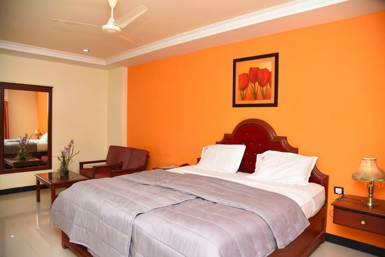 Hotel Subhalakshmi Palace Karaikudi Dış mekan fotoğraf
